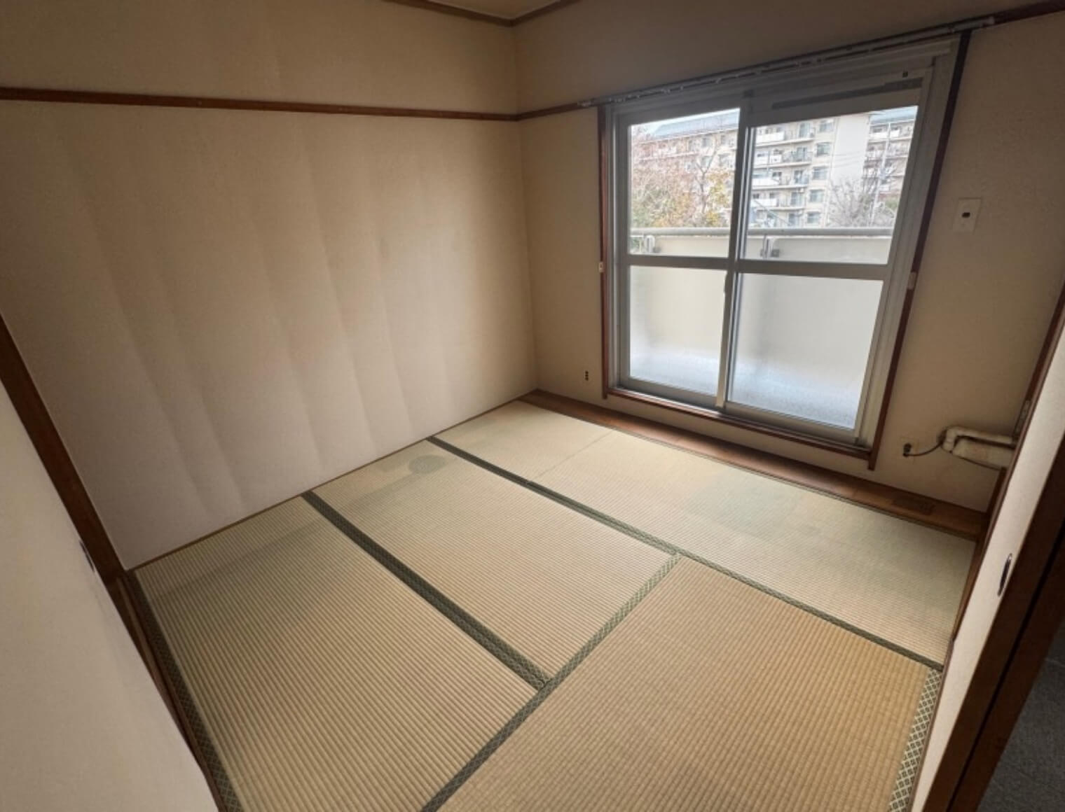 洛⻄境⾕団地７棟 404 和室