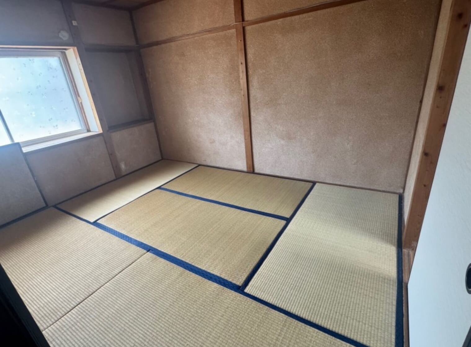 外⼭街道町 借家和室